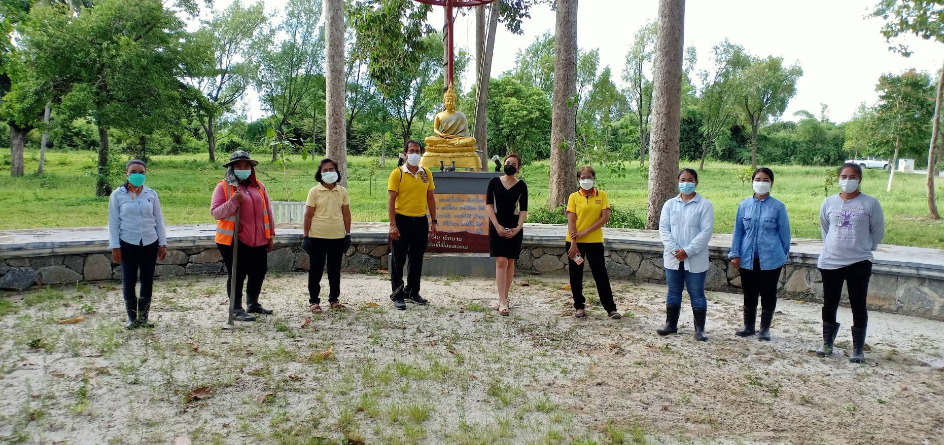 พนักงานส่วนกิจการนักศึกษาร่วมกิจกรรม "จิตอาสาพัฒนาลานธรรม เดือน สิงหาคม 2564" ครั้งที่ 3