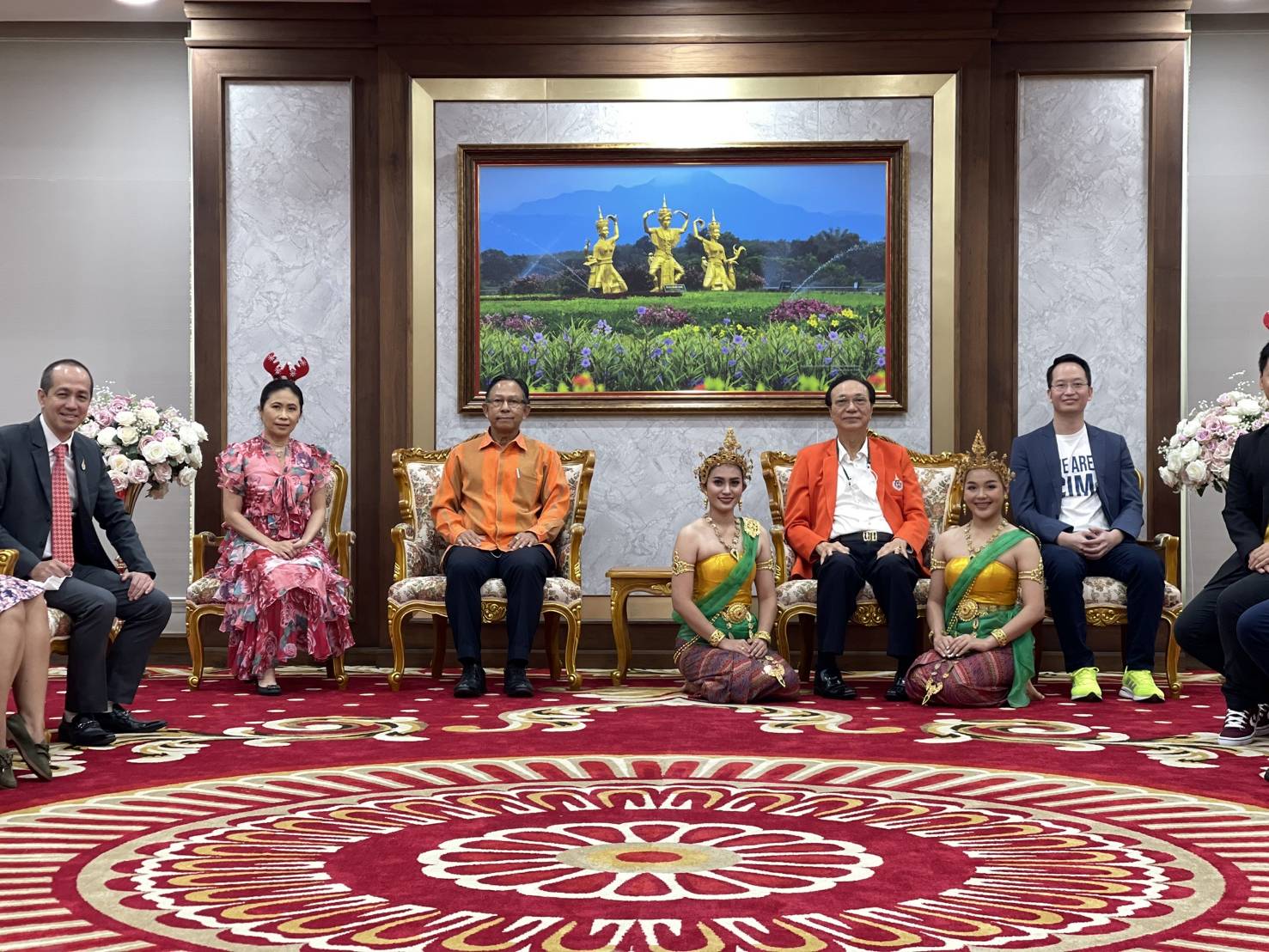 ชมรมนาฏศิลป์แสดงในงาน Meeting with President and New Year Celebrate 2022