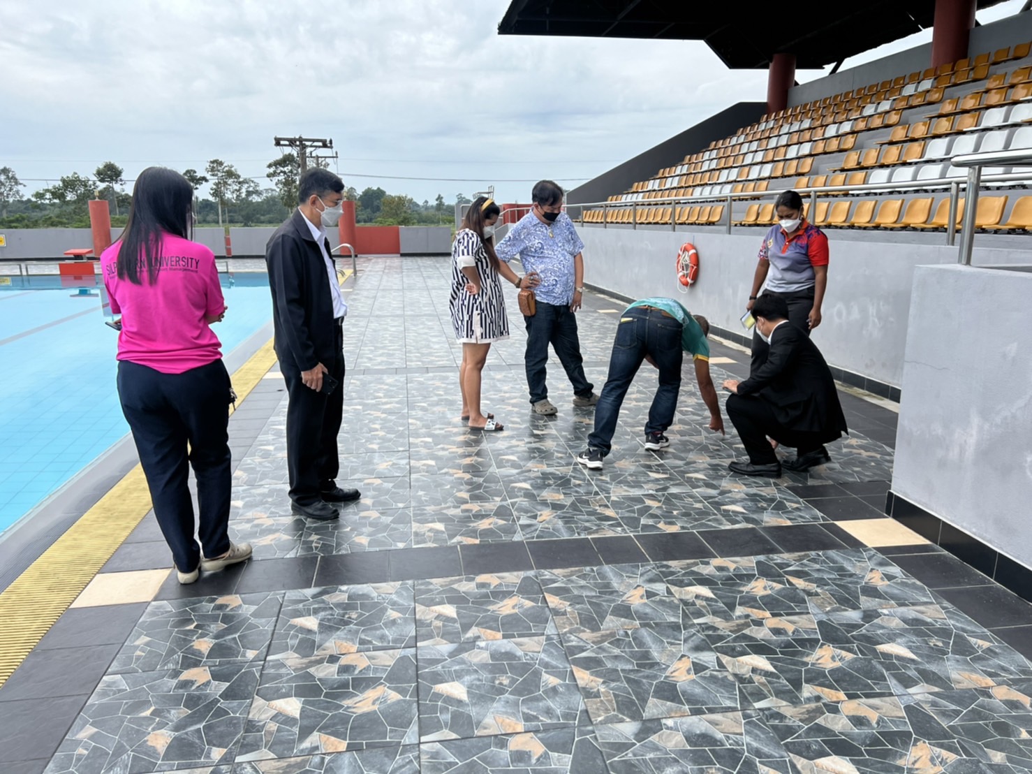 รักษาการแทนรองอธิการบดีลงพื้นที่ศูนย์กีฬาฯ ติดตามงานซ่อมบำรุง