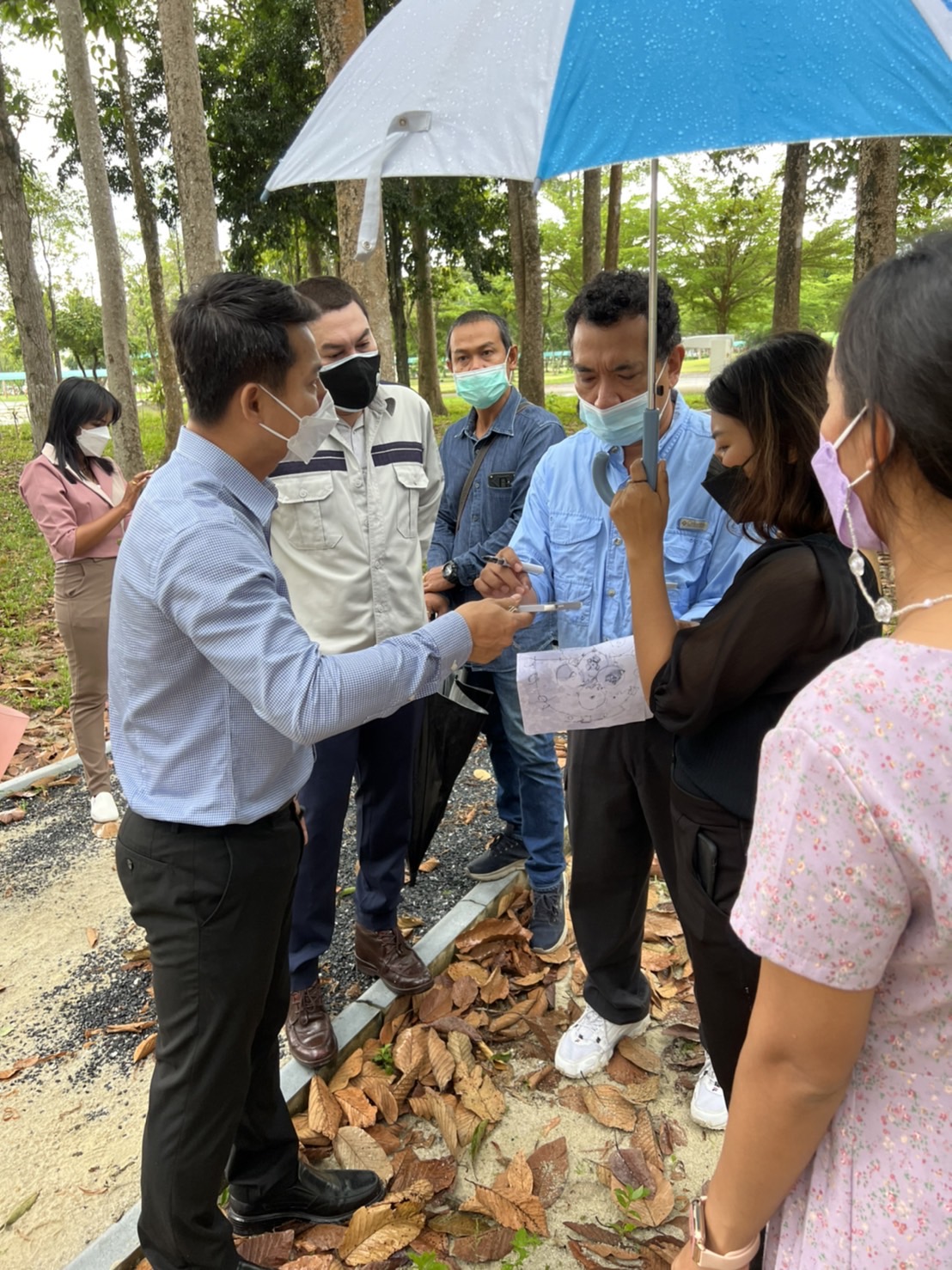 รองอธิการบดีฝ่ายกิจการนักศึกษากำหนดรูปแบบการประดิษฐานพระพุทธรูปประจำลานธรรม