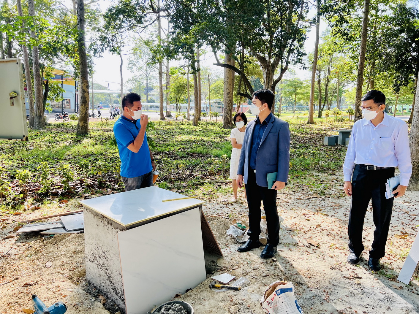 รักษาการรองอธิการบดีลงพื้นที่ติดตามงานปรับปรุงลานธรรม