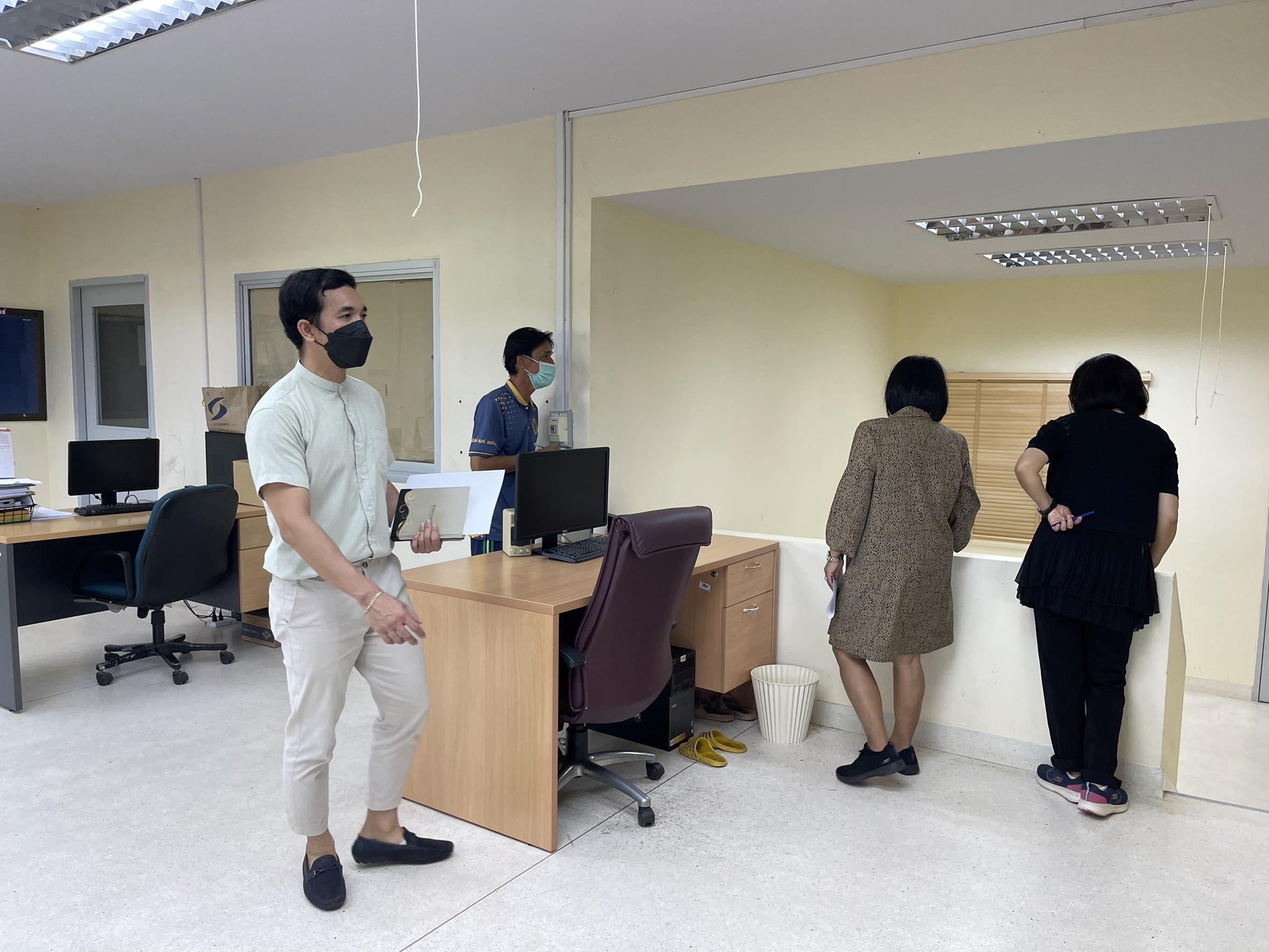 หัวหน้างานตรวจความสะอาดพื้นที่รับผิดชอบ-กนศ