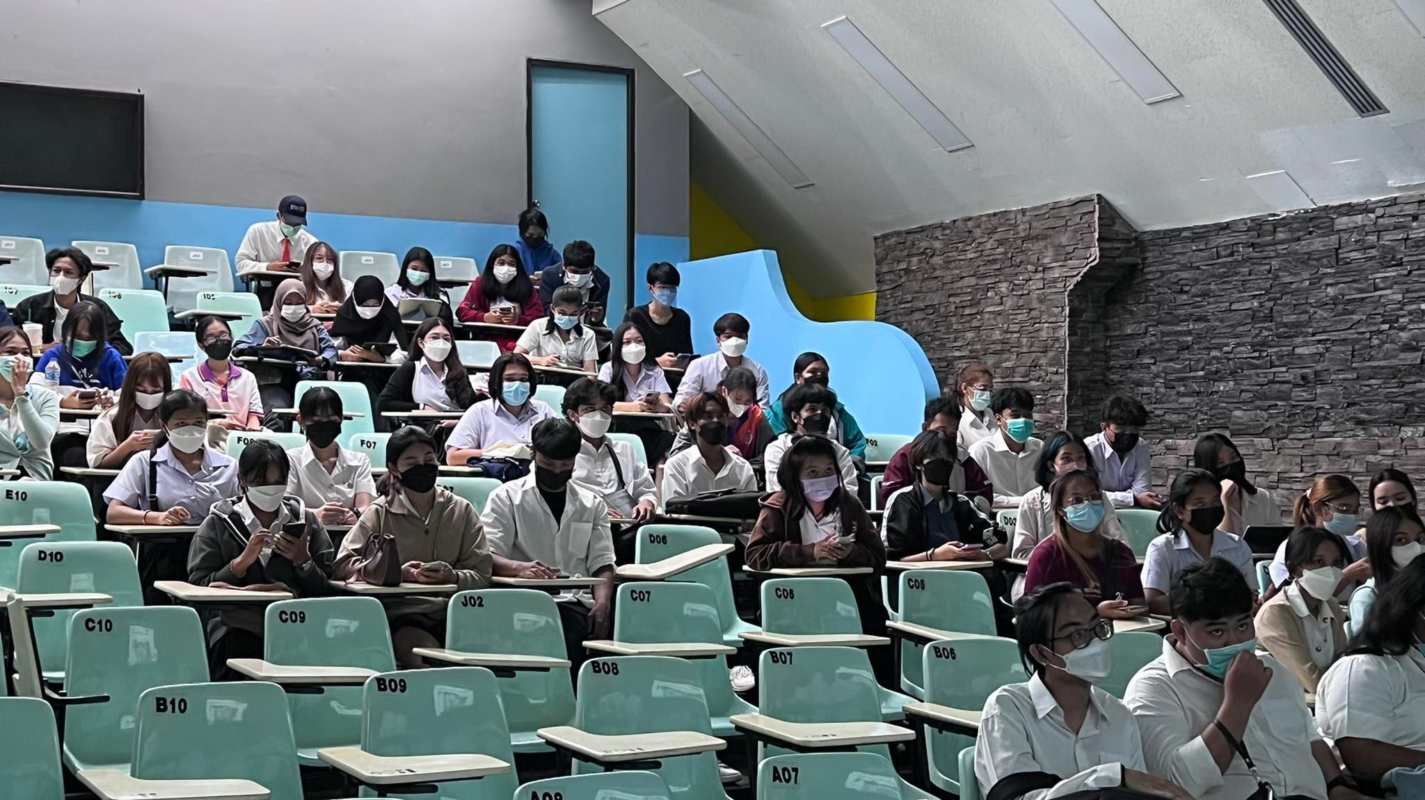 ประชุมชี้แจงนักศึกษาที่ได้รับทุนทำงานพิเศษ ประจำภาคการศึกษาที่ 1/2565