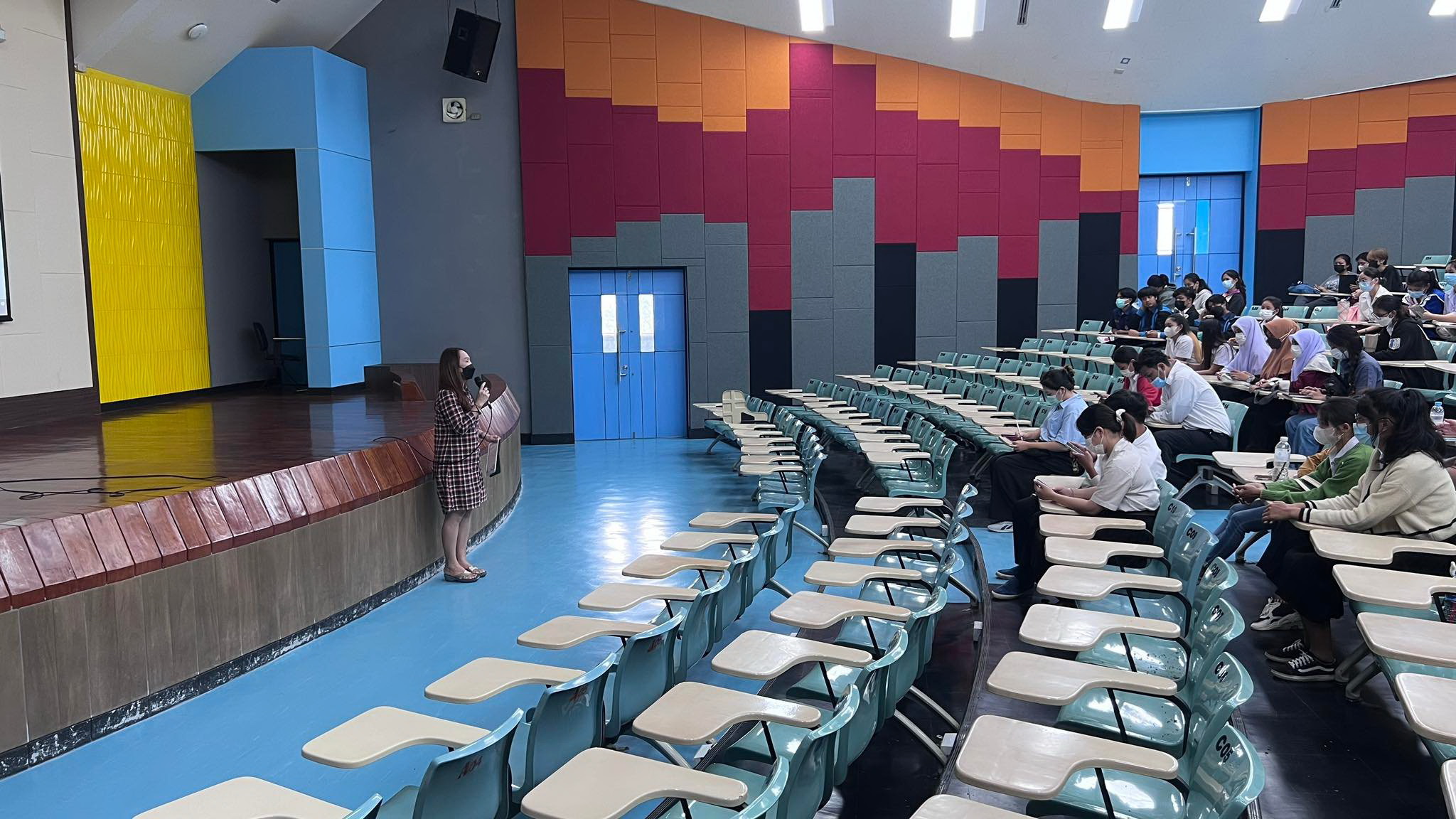 สพน. ให้บริการทุนทำงานพิเศษแก่นักศึกษา ภาคเรียนที่ 2/2565