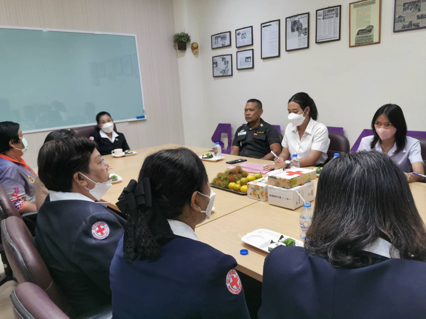 เหล่ากาชาดจังหวัดนครศรีธรรมราชเยี่ยมนักเรียนในพระราชานุเคราะห์ สมเด็จพระกนิษฐาธิราชเจ้า