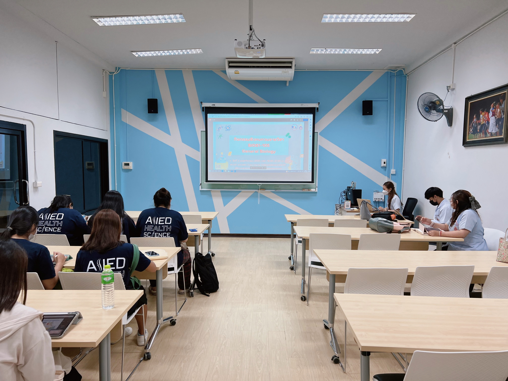 ศูนย์ติว (WU Tutor Center) จัดกิจกรรมติวทบทวน รายวิชา BIO61-105