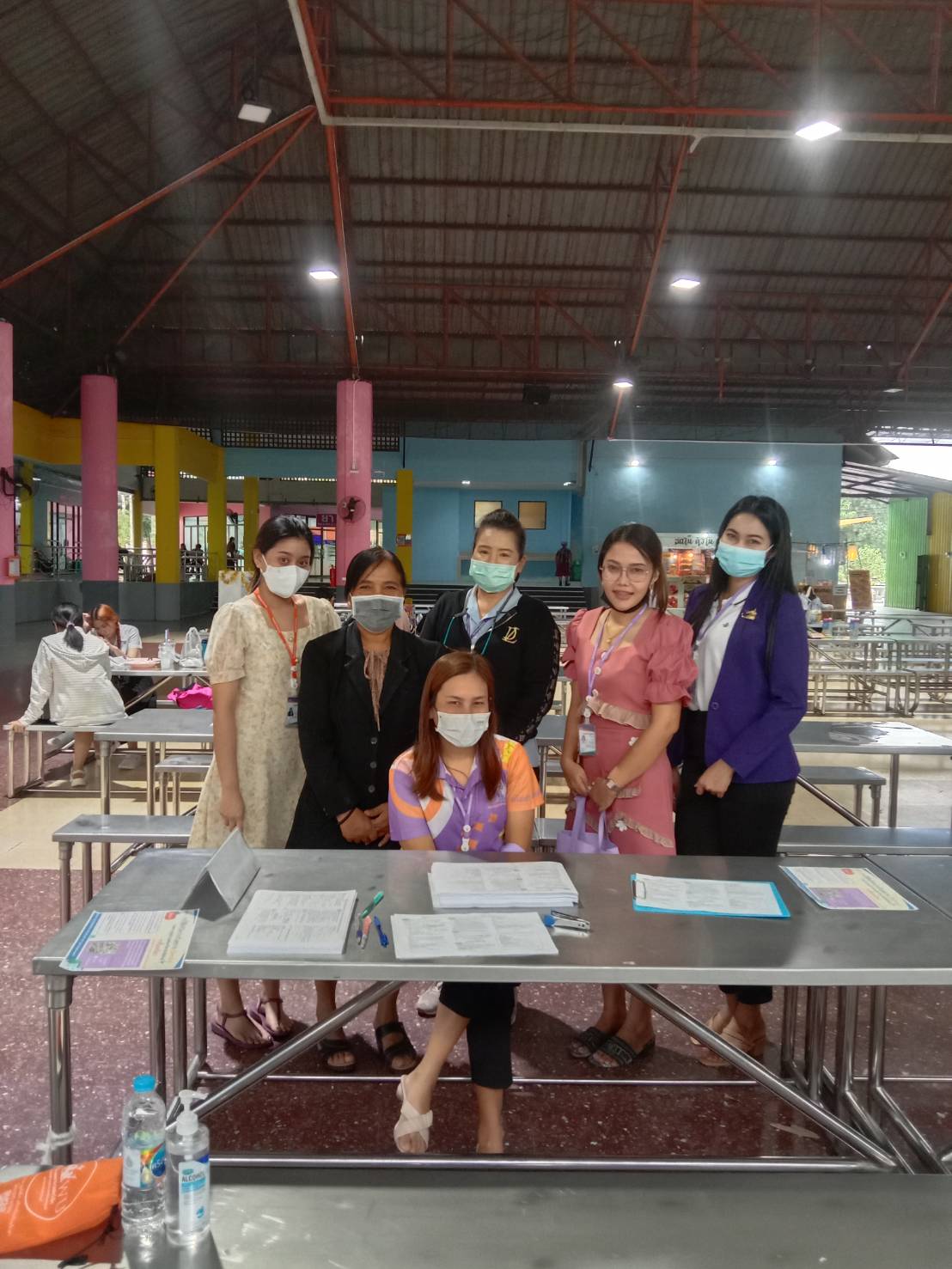 สพน. ร่วมกับ โรงพยาบาลศูนย์การแพทย์ ม.วลัยลักษณ์ เปิดบริการทำบัตรและย้ายสิทธิ์บัตรทองสำหรับนักศึกษา