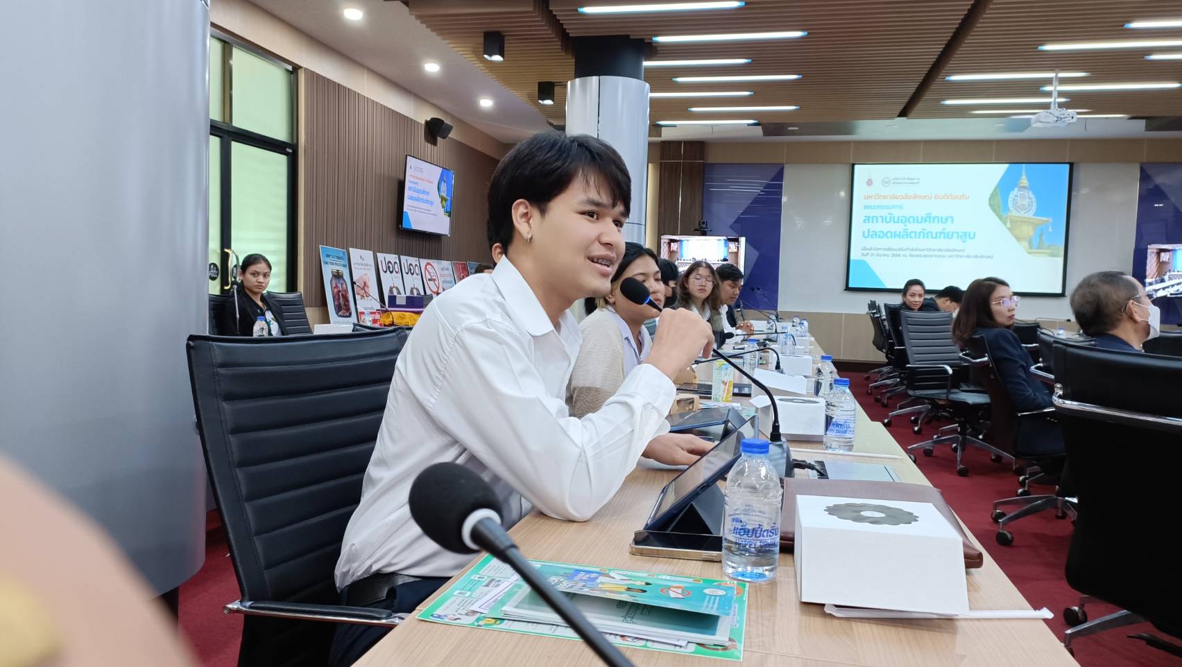 มวล. ต้อนรับคณะกรรมการพัฒนาสถาบันอุดมศึกษาปลอดผลิตภัณฑ์ยาสูบ และจัดบรรยายพิเศษการพัฒนามหาวิทยาลัยสู่มหาวิทยาลัยปลอดบุหรี่