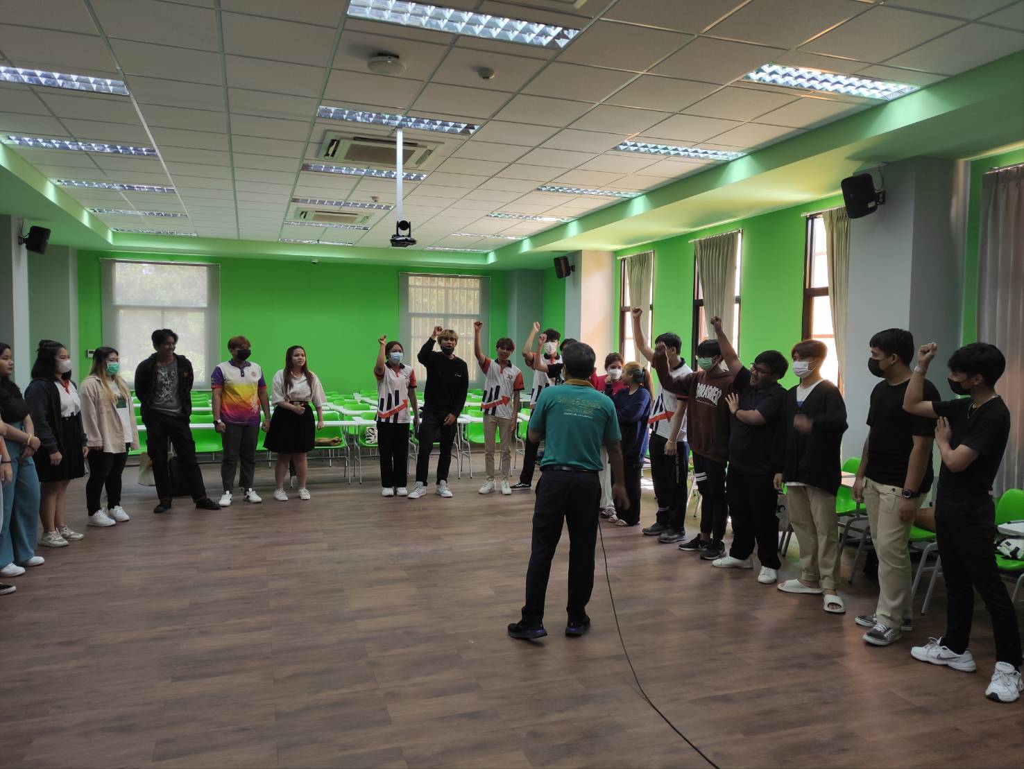 ศูนย์ Smile & Smart Center เป็นวิทยากรกิจกรรม "เสริมพลังใจ...เพื่อก้าวต่อไป"