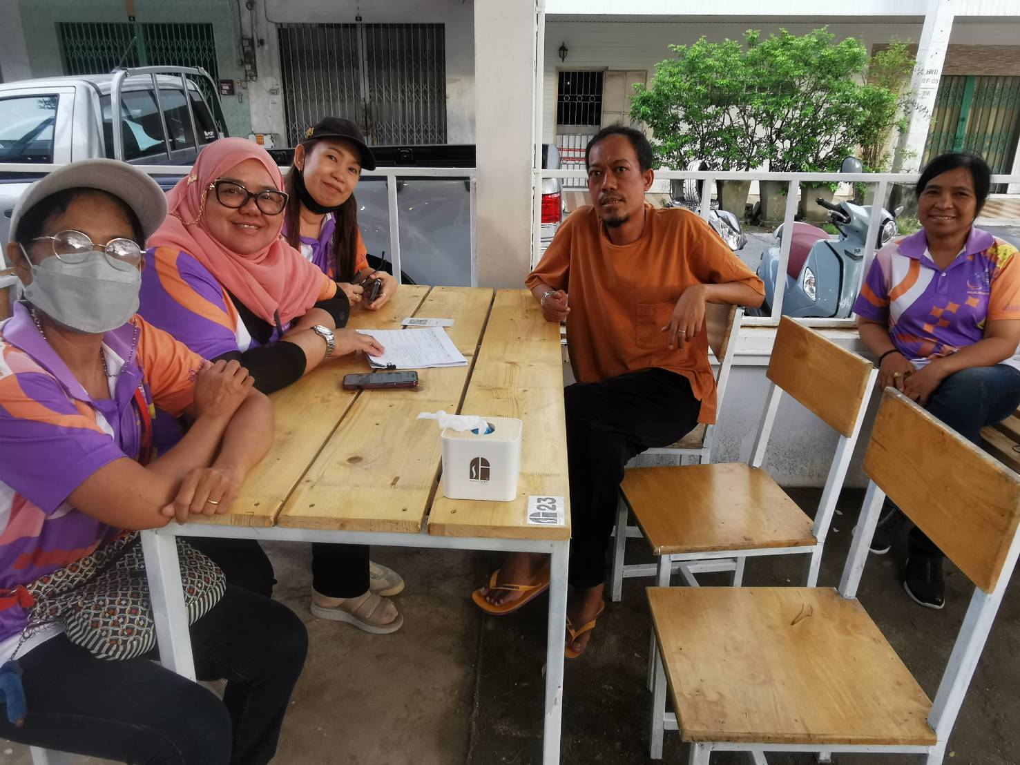 ระหว่างวันที่ 7-9 พฤษภาคม 2566 บุคลากรงานแนะแนวและทุนการศึกษา จัดโครงการเยี่ยมบ้านนักศึกษาในพื้นที่จังหวัดนครศรีธรรมราช สงขลา และสุราษฎร์ธานี ออกเยี่ยมบ้านนักศึกษาในเขต อ.เมือง อ.พระพรหม และ อ.ปากพนัง จ.นครศรีฯธรรมราช และ อ.หาดใหญ่ จ.สงขลา การเยี่ยมบ้านนักศึกษาทุนเพื่อให้เห็นสภาพความเป็นอยู่ของครอบครัวนักศึกษาเพื่อการช่วยเหลือดูแลอย่างต่อเนื่องและเป็นกำลังใจตลอดจนเกิดความสัมพันธ์อันดีระหว่างมหาวิทยาลัยและผู้ปกครองด้วย