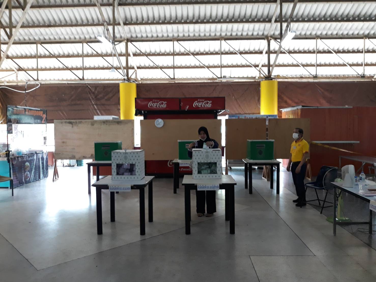 บุคลากร สพน. ปฏิบัติหน้าที่คณะกรรมการประจำหน่วยเลือกตั้ง 2566