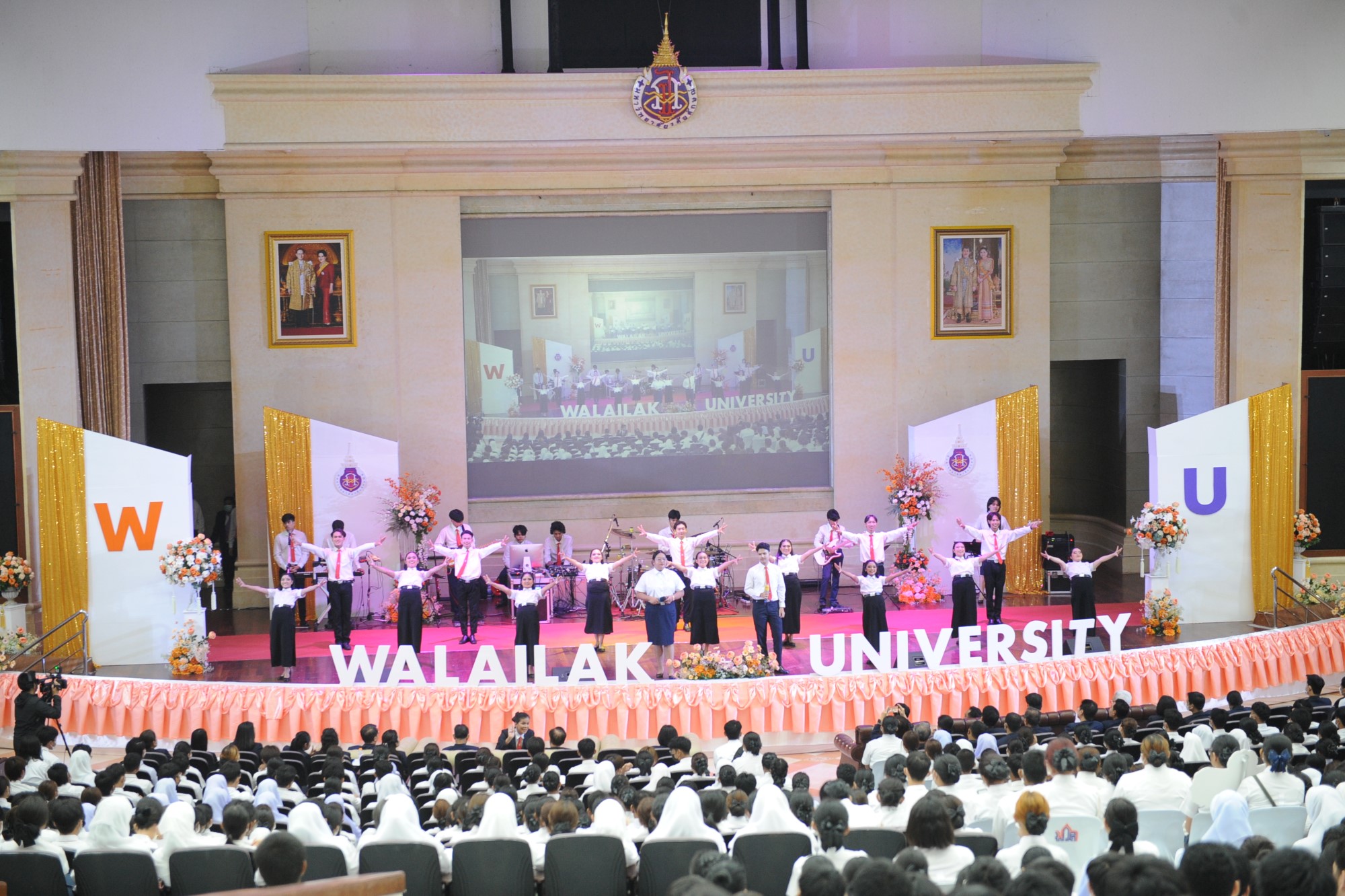 มวล.จัดปฐมนิเทศนักศึกษาใหม่ ประดู่ช่อที่ 26 ผู้บริหาร บุคลากร