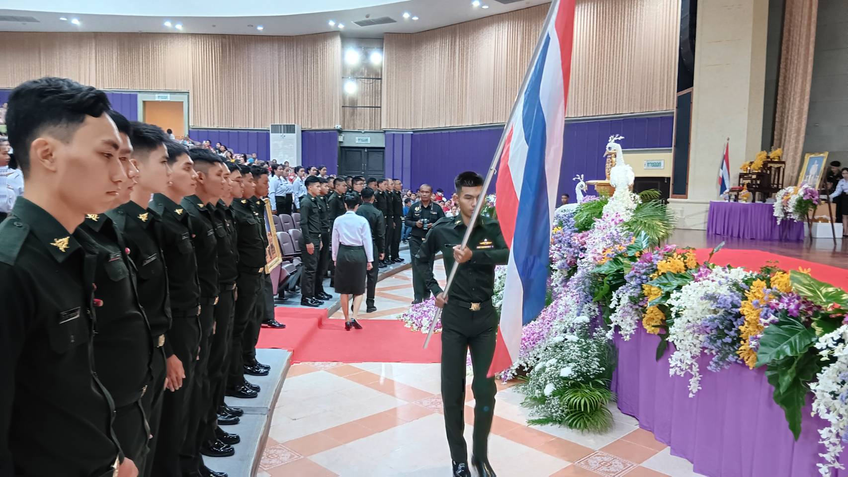 ชมรม นศท.จัดกิจกรรมประดับเครื่องหมายชั้นปี 4-5