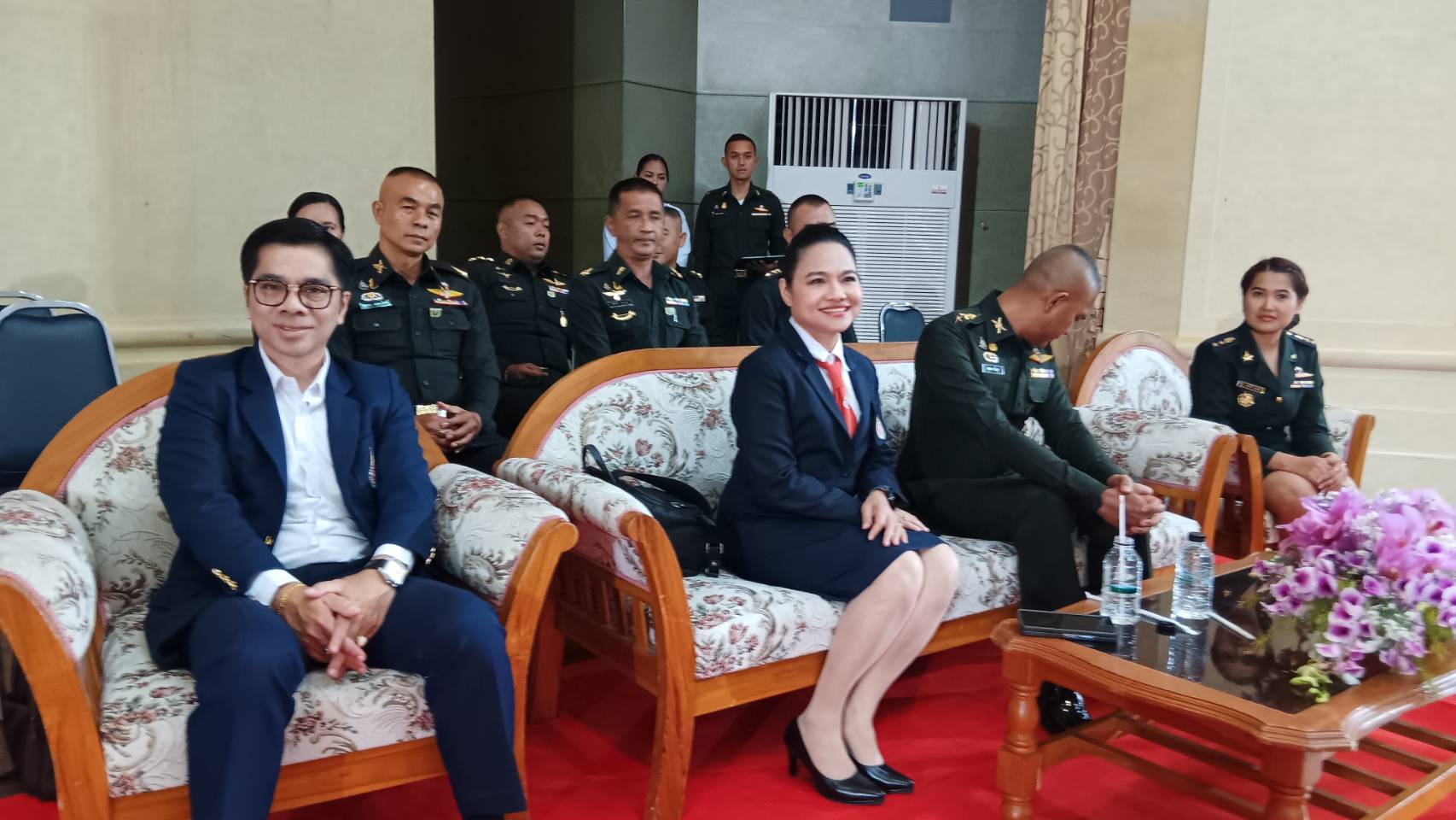 ชมรม นศท.จัดกิจกรรมประดับเครื่องหมายชั้นปี 4-5