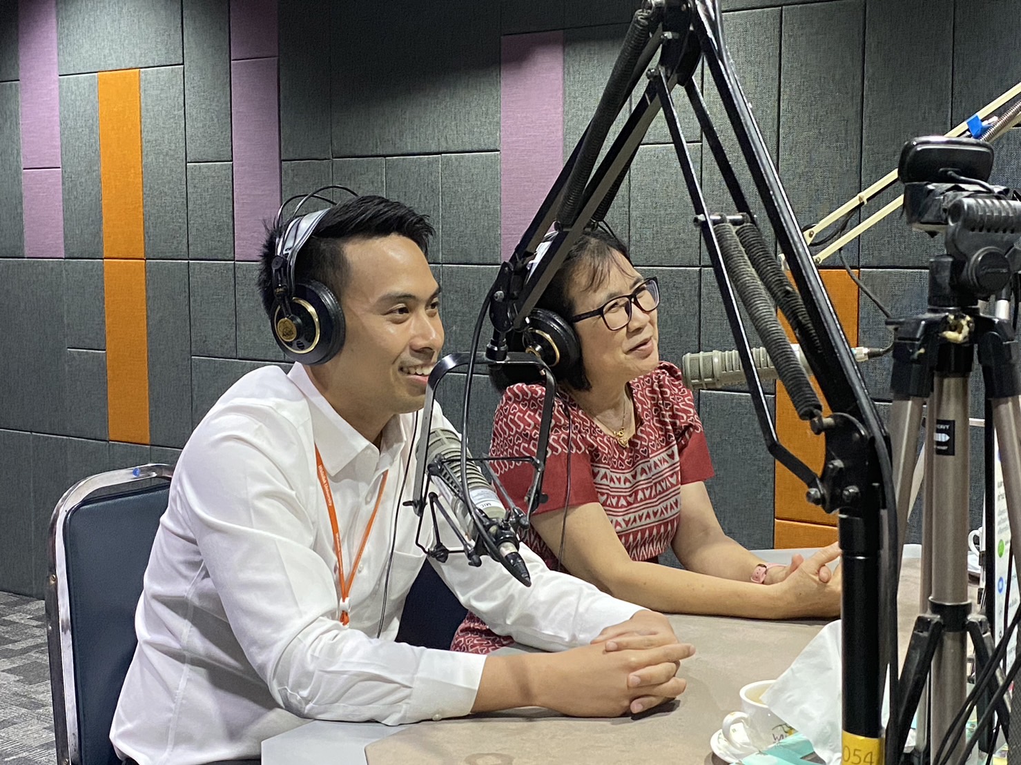รายการ “นครศรีดี๊ดี มีดี ที่นี่เมืองนคร” ตอน “เก่ง ดี มีความสุข Smile & Smart Center มหาวิทยาลัยวลัยลักษณ์”