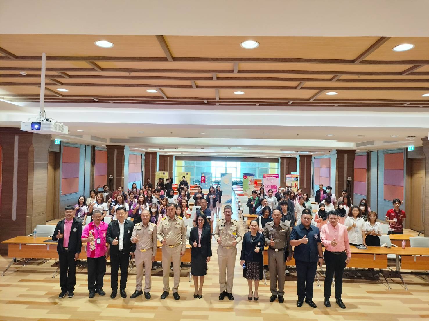 ม.วลัยลักษณ์เข้าร่วมกิจกรรมเสริมสร้างภูมิคุ้มกันและป้องกันยาเสพติด