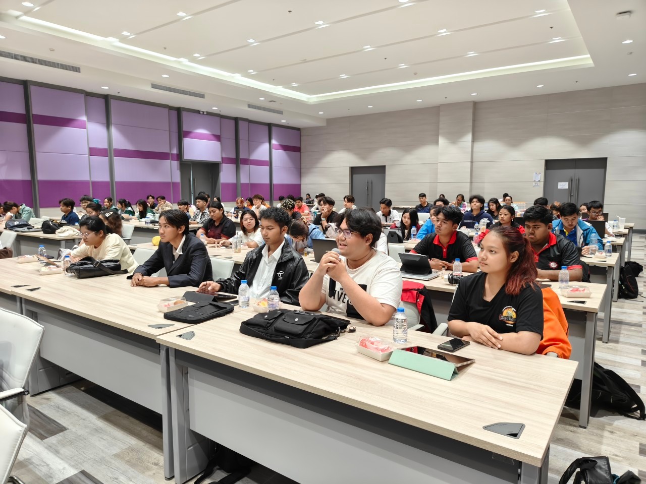 สพน.จัดการประชุมสัมมนาผู้นำนักศึกษา ปีการศึกษา ๒๕๖๗
