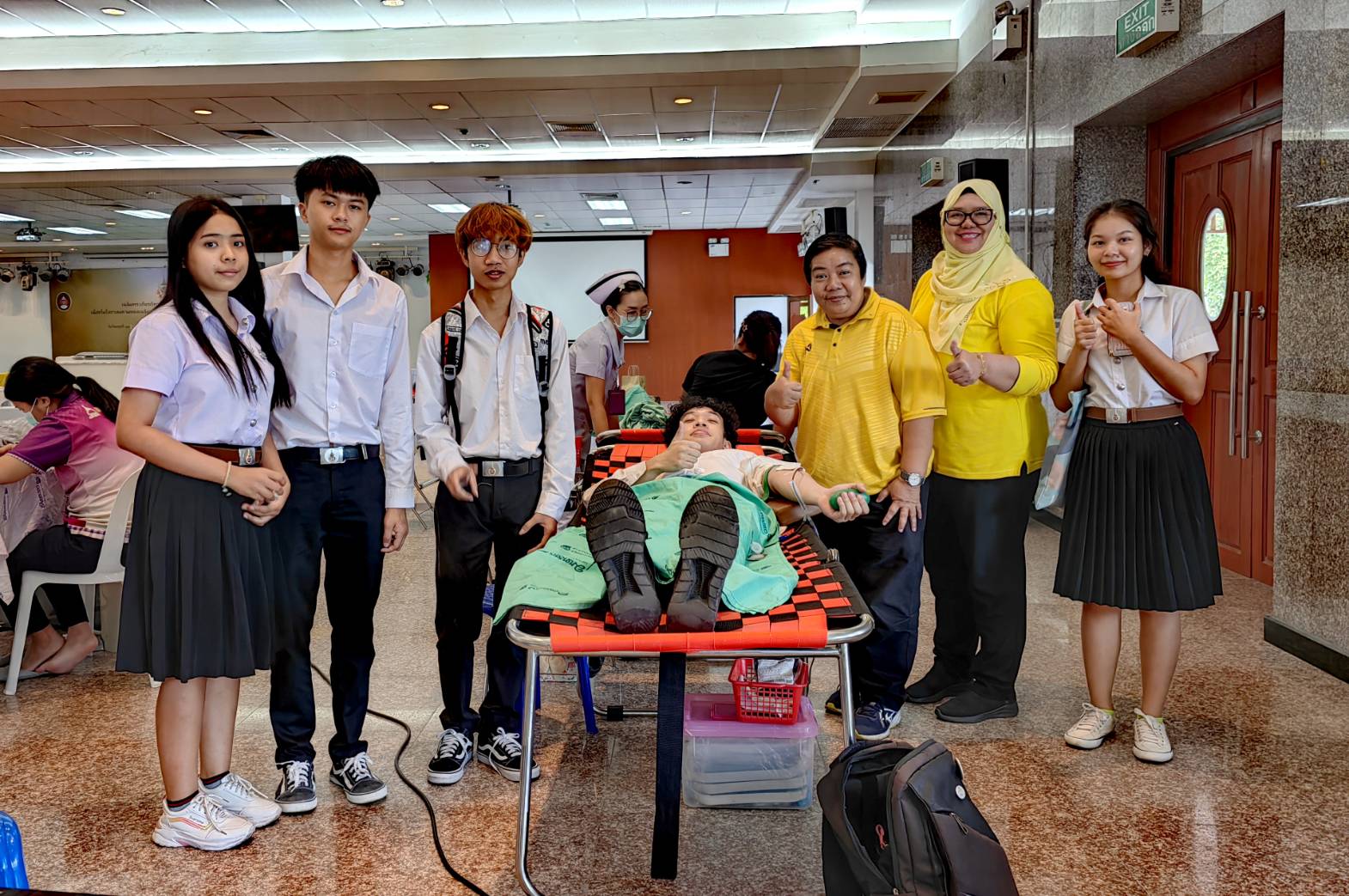 วันพุธ ที่ 10 กรกฎาคม 2567 เวลา 09.00-15.00 น. กองทุนเงินให้กู้ยืมเพื่อการศึกษา จัดกิจกรรมรับบริจาคโลหิตในชื่อ "กยศ.รวมใจปันโลหิต ต่อชีวิตเพื่อนมนุษย์" ซึ่งปีนี้จัดขึ้นเป็นปีที่ 11 ต่อเนื่องกัน สำหรับครั้งนี้จัดกิจกรรม ณ หอประชุมภักดีดำรงค์ฤทธิ์ ชั้น1 มหาวิทยาลัยราชภัฏนครศรีธรรมราช โดยงานแนะแนวและทุนการศึกษา ส่วนส่งเสริมและพัฒนานักศึกษา มหาวิทยาลัยวลัยลักษณ์ ได้นำนักศึกษาเข้าร่วมกิจกรรมในครั้งนี้ด้วย