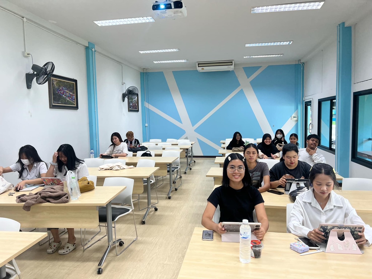 WU Tutor Center จัดกิจกรรมติวทบทวนรายวิชาเตรียมความพร้อมก่อนสอบย่อย ภาค 1/2567