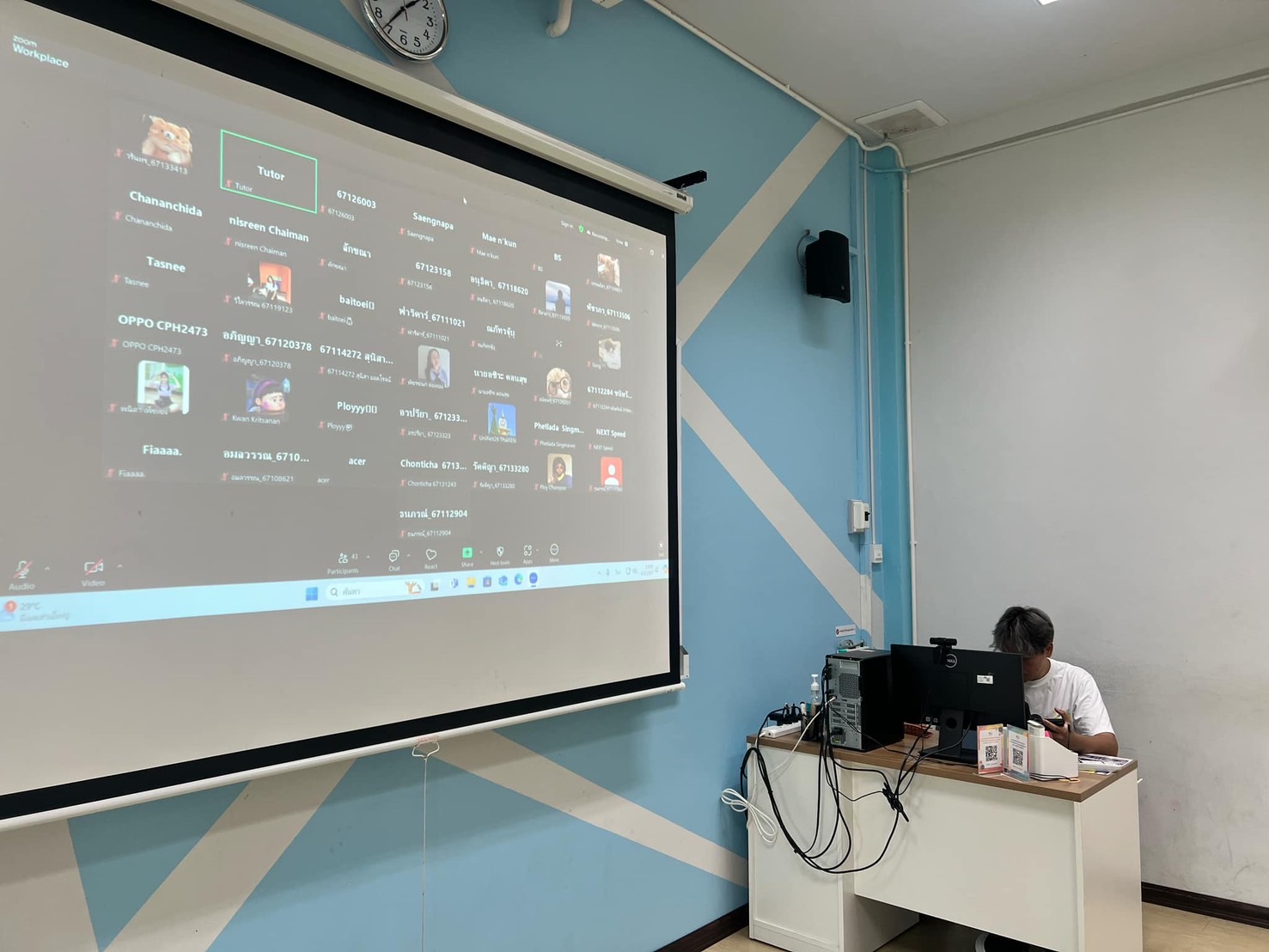 WU Tutor Center จัดกิจกรรมติวทบทวนรายวิชาเตรียมความพร้อมก่อนสอบย่อย ภาค 1/2567
