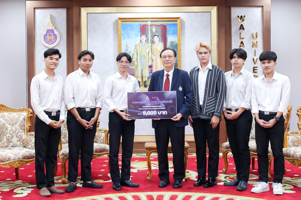 นักศึกษามหาวิทยาลัยวลัยลักษณ์จัดเทศกาลดนตรี Walailak Music Festival ครั้งที่ 1 ขึ้นเมื่อวันที่ 13 พฤศจิกายน 2567 ตั้งแต่เวลา 15.00 น. งาน Walailak Music Festival ที่จัดขึ้นครั้งแรกศิลปินรับเชิญโดย PURPEECH และตามด้วยชมรมภายในมหาวิทยาลัยประกอบด้วย WU BAND, WU MUSIC CLUB, WU COMMUNITY OF COMMUNICATION, WU ENSEMBLE, WU MOVING IMAGES, WU KESONPRADUU และ WU COVER DANCE และการแสดงของศิลปิน PURPEECH วงดนตรีขวัญใจวัยรุ่นจาก จ.เชียงใหม่ ร่วมแสดง โดยมีศาสตราจารย์ ดร.สมบัติ ธำรงธัญวงศ์ อธิการบดีมหาวิทยาลัยวลัยลักษณ์ กล่าวต้อนรับผู้เข้าร่วมเทศกาลดนตรีอย่างเป็นกันเอง