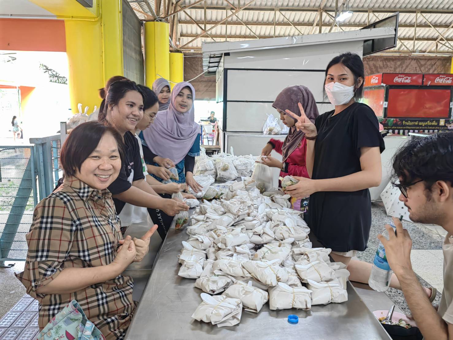 มหาวิทยาลัยวลัยลักษณ์จัดตั้งศูนย์ช่วยเหลือนักศึกษาและบุคลากรที่ประสบภัยน้ำท่วม