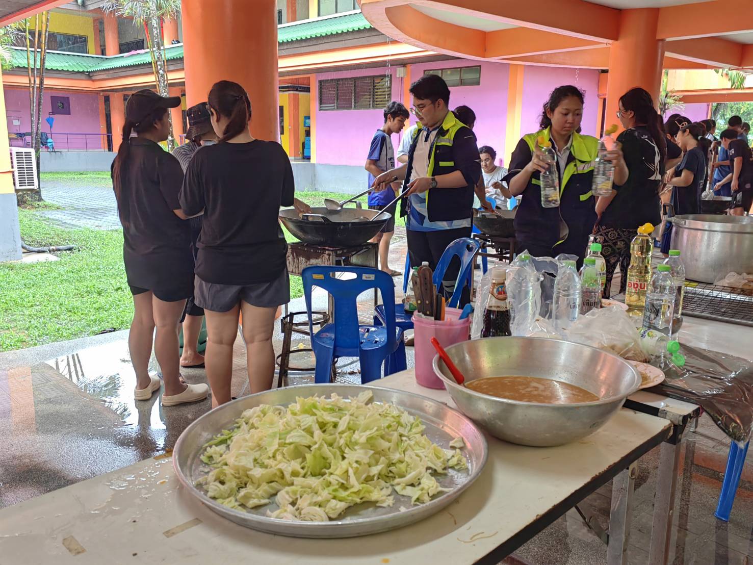 มหาวิทยาลัยวลัยลักษณ์จัดตั้งศูนย์ช่วยเหลือนักศึกษาและบุคลากรที่ประสบภัยน้ำท่วม