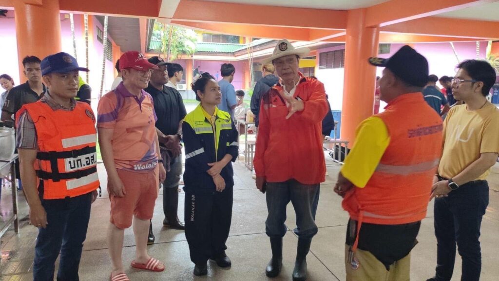 มหาวิทยาลัยวลัยลักษณ์จัดตั้งศูนย์ช่วยเหลือนักศึกษาและบุคลากรที่ประสบภัยน้ำท่วม