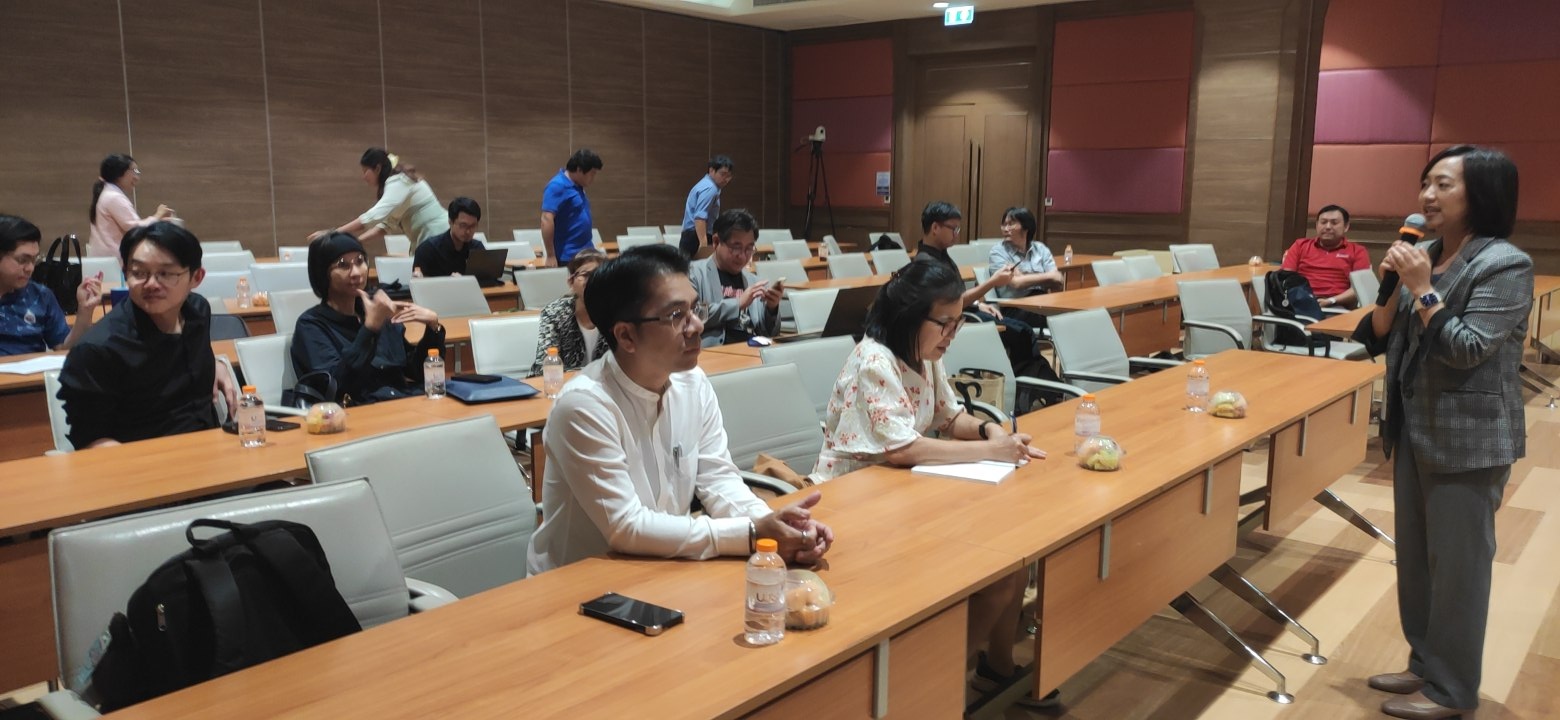 ส่วนส่งเสริมและพัฒนานักศึกษาโดยศูนย์ Smile & Smart Center จัด conference การดูแลสุขภาพจิตนักศึกษา