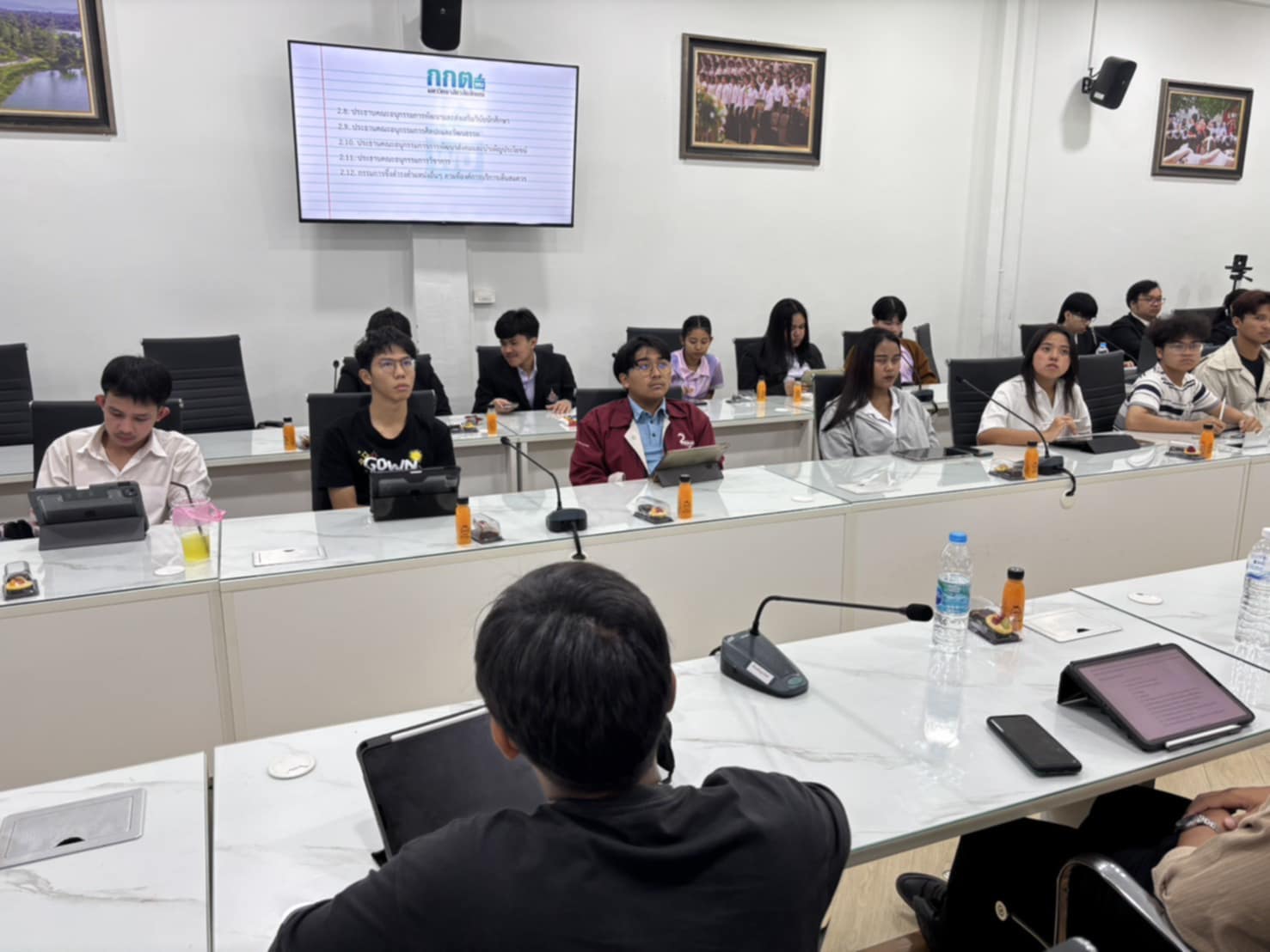 คณะกรรมการดำเนินการเลือกตั้งจัดประชุมผู้สมัครรับเลือกตั้งองค์การบริหาร องค์การนักศึกษา ประจำปีการศึกษา 2568