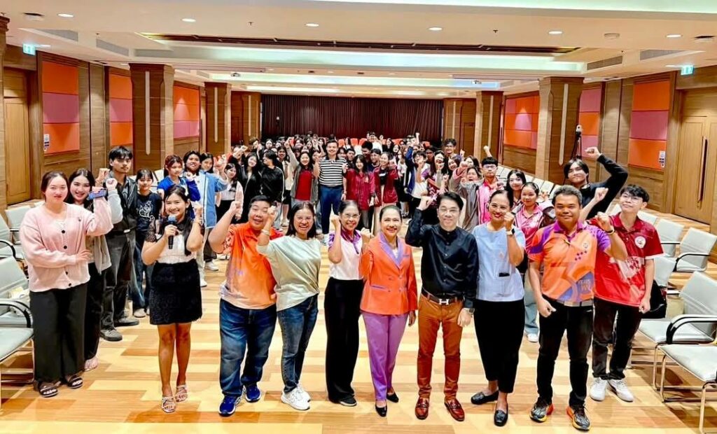 อบรมอาสาสมัครสร้างเสริมสุขภาวะนักศึกษา (อสน.) ซึ่งอยู่ภายใต้โครงการ "Volunteer Leadership Track: อาสาสู่ผู้นำ"