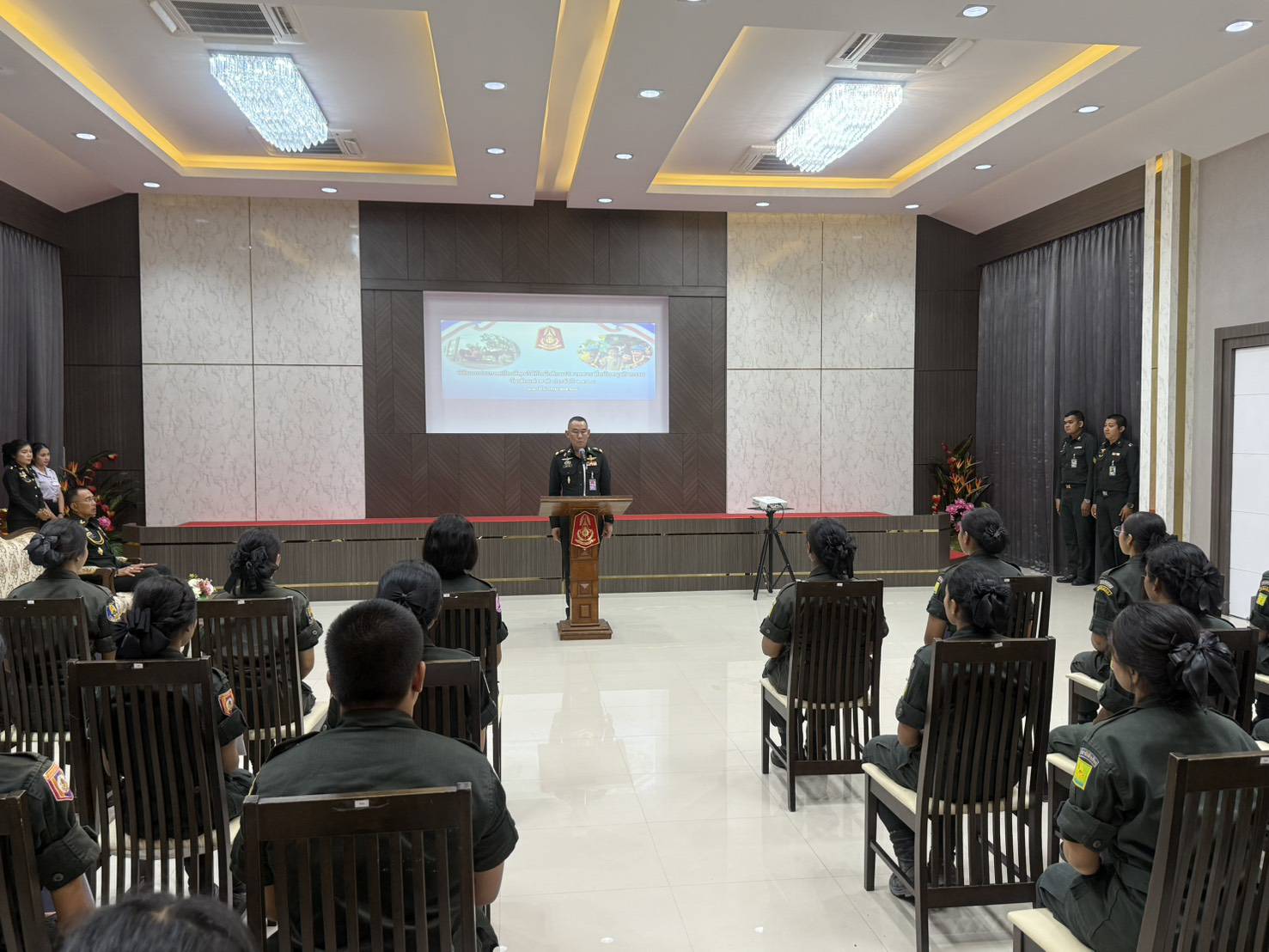 รับมอบใบประกาศเกียรติคุณนักศึกษาวิชาทหารช่วยกิจกรรมวันเด็กแห่งชาติ ประจำปี 2568