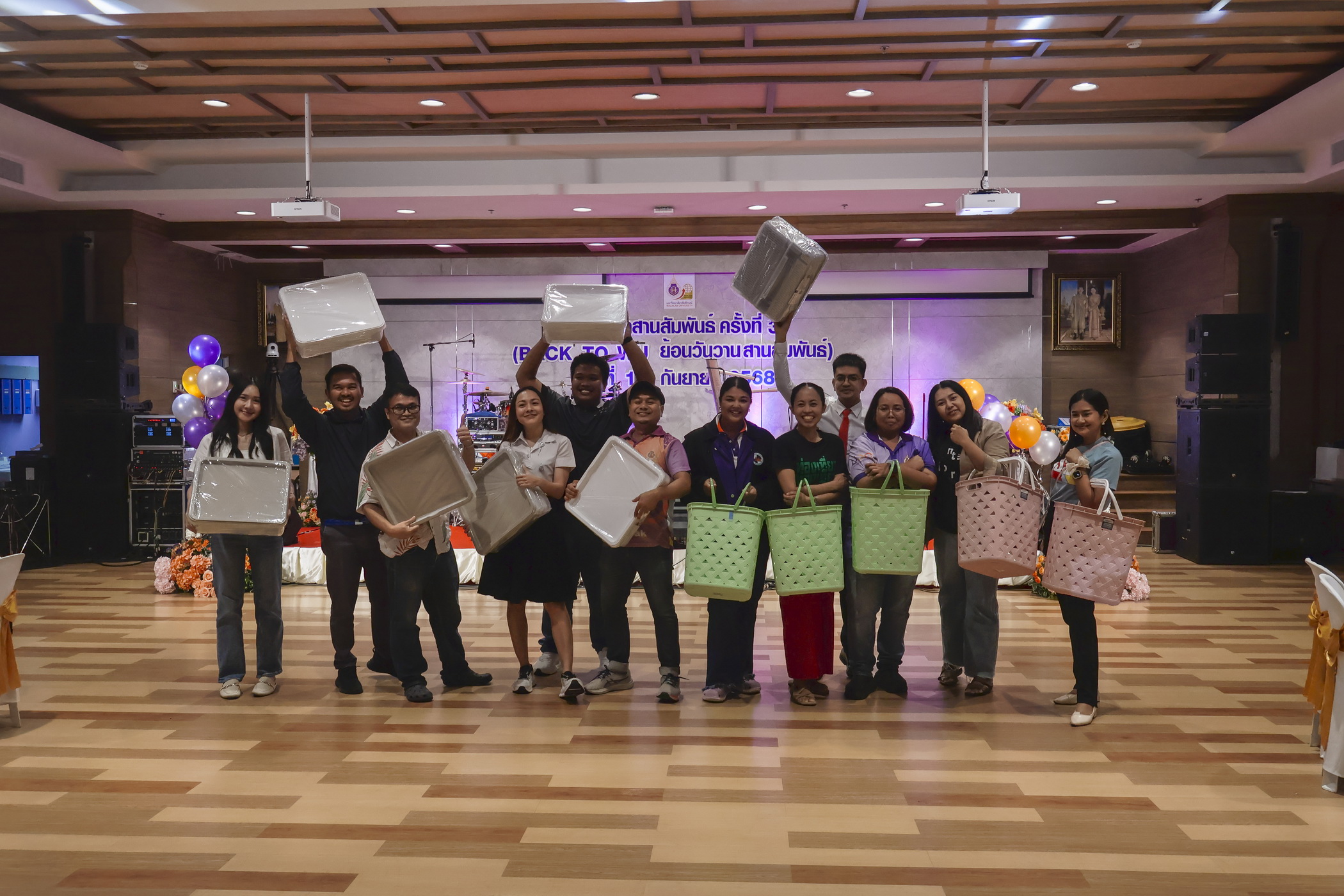 อบอุ่น!! ศิษย์เก่า มวล. ในงาน BACK TO WU ย้อนวันวาน สานสัมพันธ์